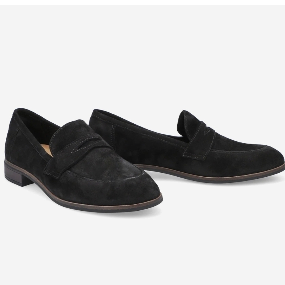 Clarks Trish Rose Women Suede ultimate comfort Loafer slip on shoes sz 8…
